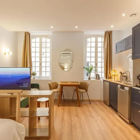 Daumas 1 - Cosy & Διαμέρισμα *